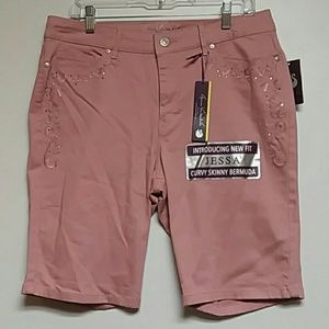 Gloria Vanderbilt Jessa